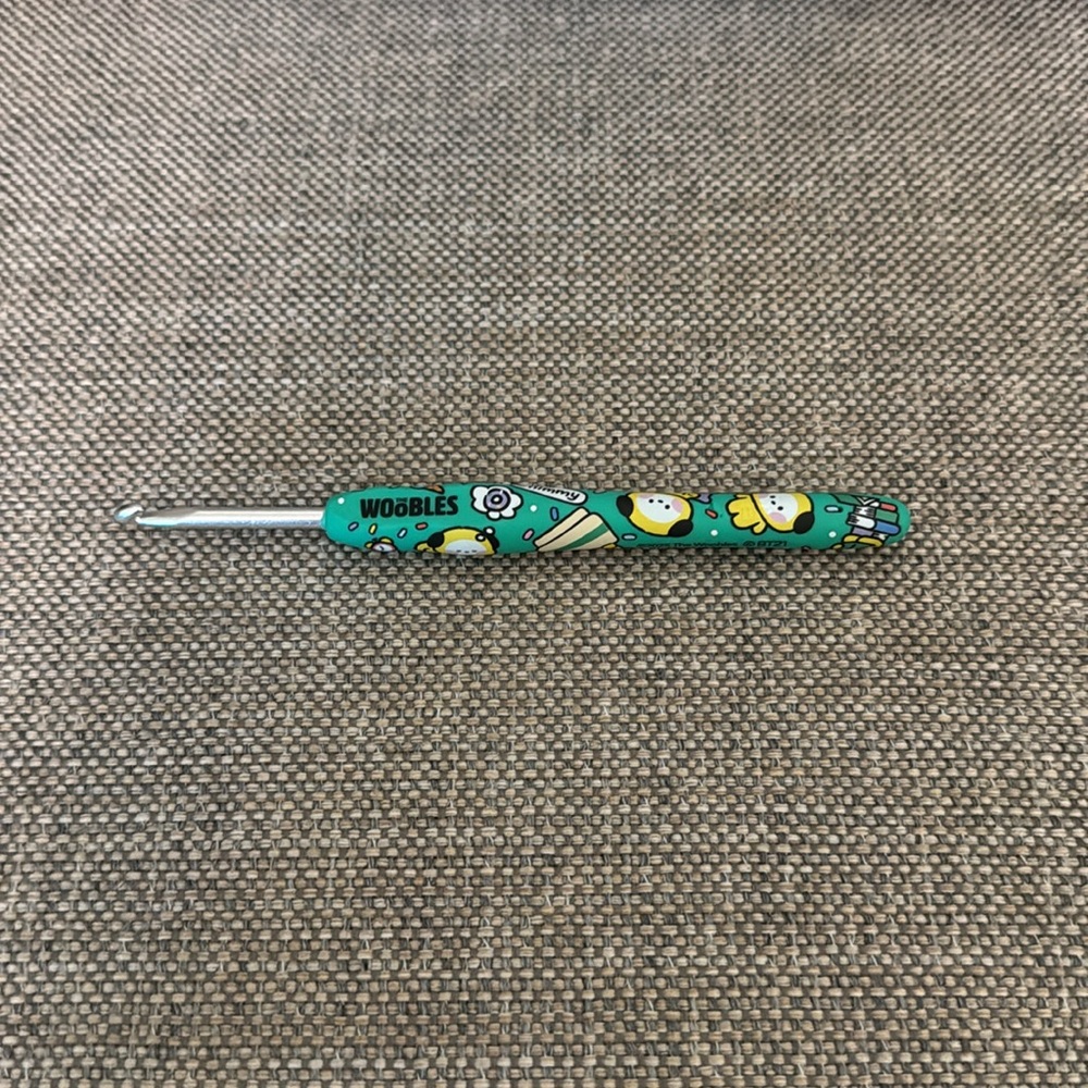 BT21 Chimmy Minini Donut Crochet Hook